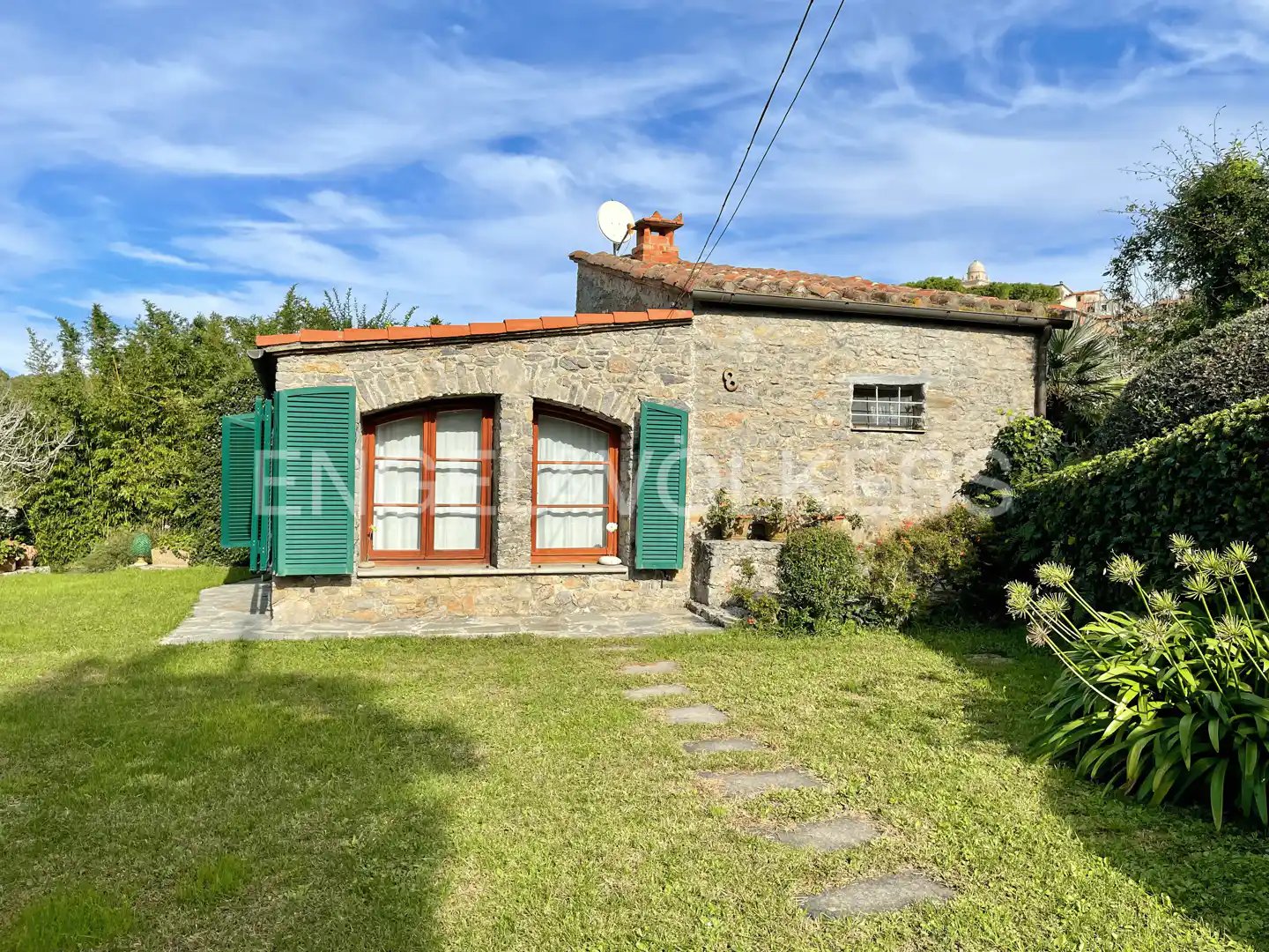 Casa-in-Sasso-con-Giardino-e-vista-sul-Golfo-dei-Poeti - Engel&Volkers - Immobiliare La Spezia